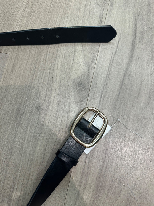 Vist Large View of Product Image Which is Used H & M Belt XS 0-2/25-26