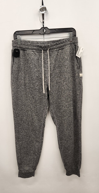 Vist Large View of Product Image Which is Used Vuori Active Pant M 8-10/28-30