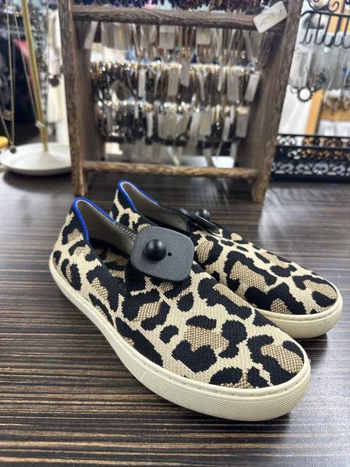 Vist Large View of Product Image Which is Used Rothy's Casual Shoes 7
