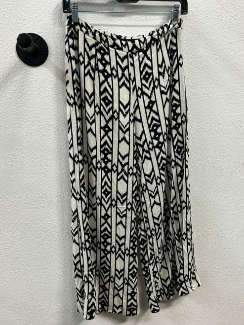Vist Large View of Product Image Which is Used Ark & Co. Casual Pant 4-27