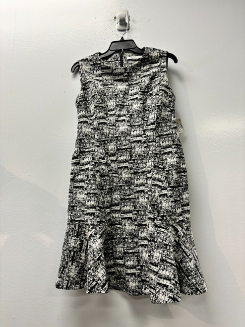 Vist Large View of Product Image Which is Used Diane Von Furstenberg Short Dress B M-8/10