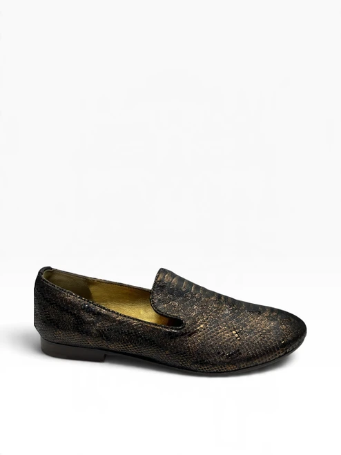 Vist Large View of Product Image Which is Used Johnston & Murphy Flats 9
