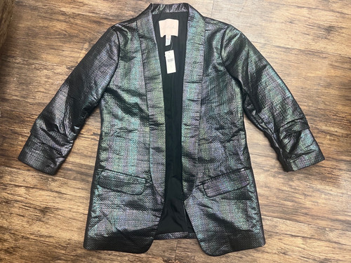 Vist Large View of Product Image Which is Used hutch Blazer S-4/6