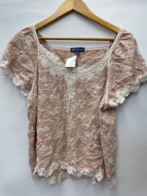 Vist Large View of Product Image Which is Used Democracy Short Sleeve Top M-8/10