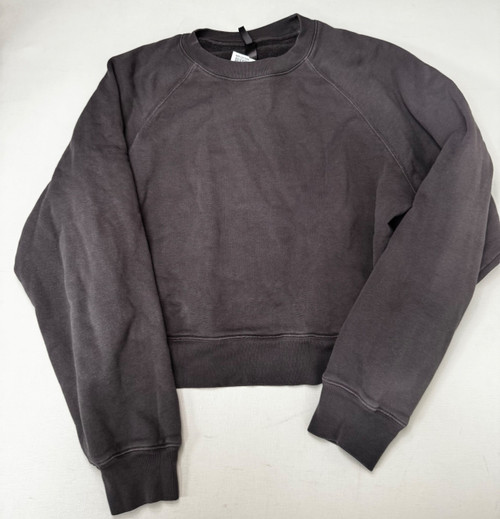 Vist Large View of Product Image Which is Used Skims Sweatshirt M-8/10