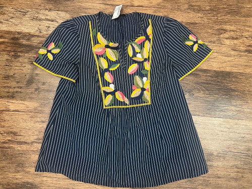 Vist Large View of Product Image Which is Used Madewell Short Sleeve Top S-4/6