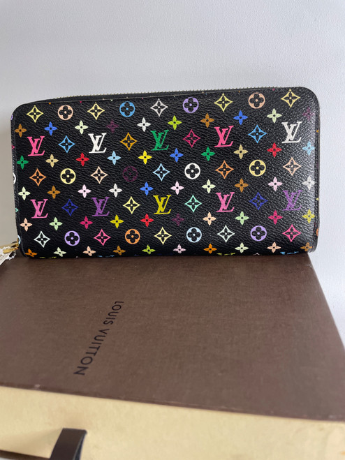 Vist Large View of Product Image Which is Used Louis Vuitton Leather Wallet