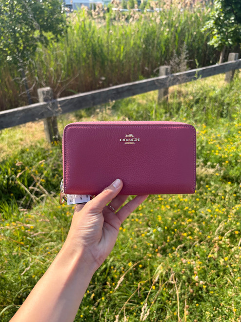 Vist Large View of Product Image Which is Used Coach Leather Wallet
