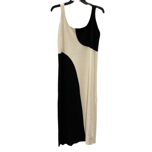 Vist Large View of Product Image Which is Used Eloquii Long Dress B M-8/10