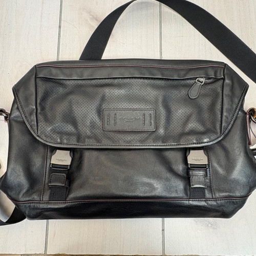 Vist Large View of Product Image Which is Used Coach Mens Leather Bag ***(AS IS)