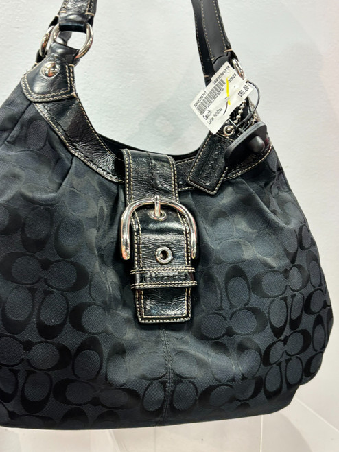 Vist Large View of Product Image Which is Used Coach Large Handbag