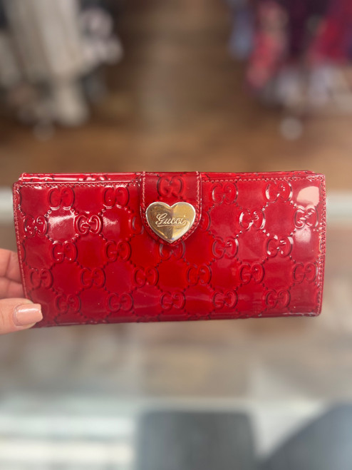 Vist Large View of Product Image Which is Used Gucci Leather Wallet