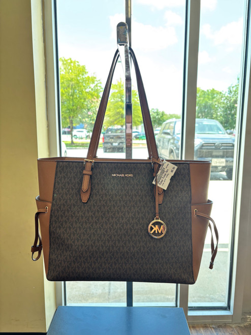 Vist Large View of Product Image Which is Used Michael Michael Kors Large Leather Handbag