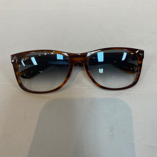 Vist Large View of Product Image Which is Used Ray-Ban Sunglasses