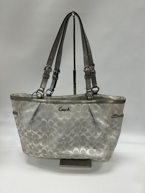 Vist Large View of Product Image Which is Used Coach Large Handbag
