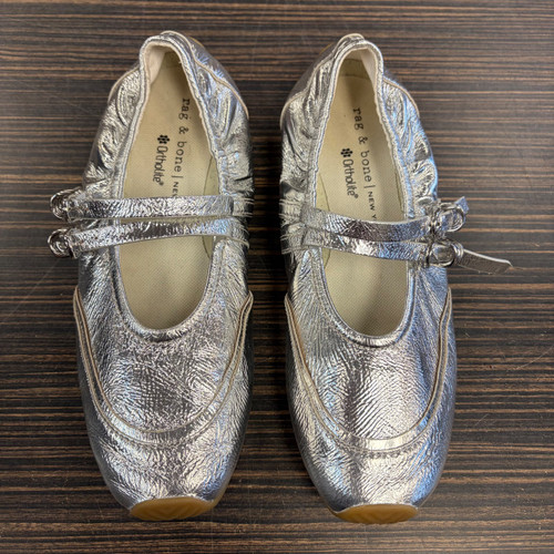 Vist Large View of Product Image Which is Used Rag & Bone Flats 8