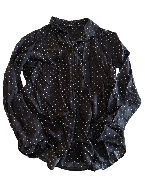 Vist Large View of Product Image Which is Gently used Uniqlo long sleeve top S-4/6