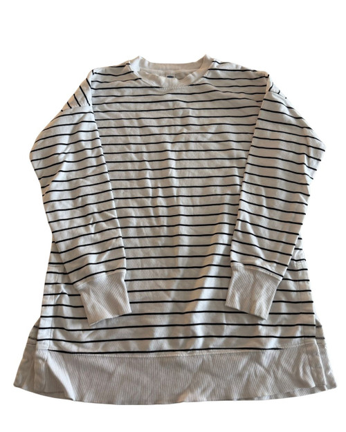 Vist Large View of Product Image Which is Gently used Old Navy long sleeve top XS-0/2