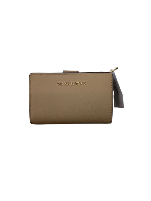 Vist Large View of Product Image Which is Used Michael Michael Kors Wallet