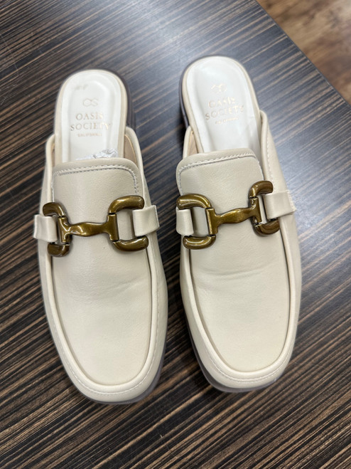 Vist Large View of Product Image Which is Used Unbranded Flats 7