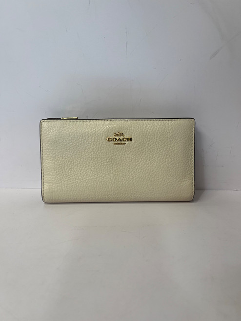 Vist Large View of Product Image Which is Used Coach Leather Wallet
