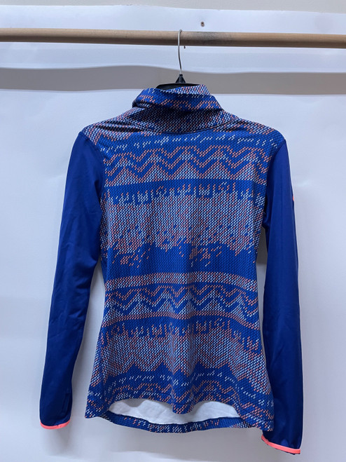 Vist Large View of Product Image Which is Used Nike Active Long Sleeve M-8/10
