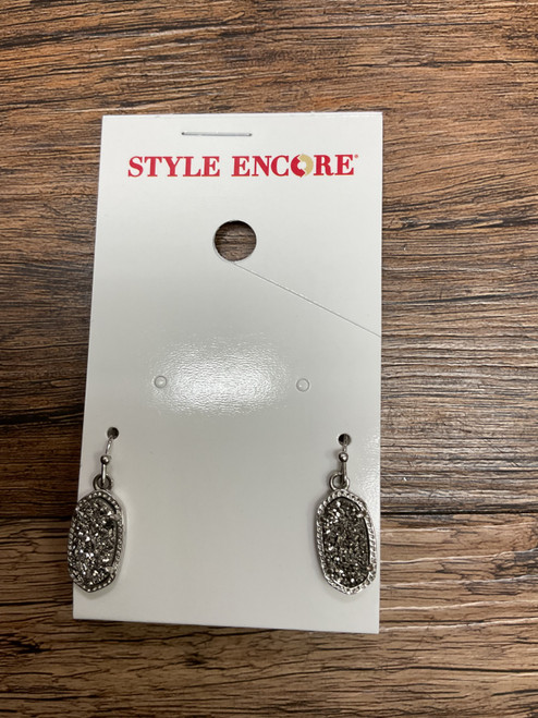 Vist Large View of Product Image Which is Used Kendra Scott Earrings