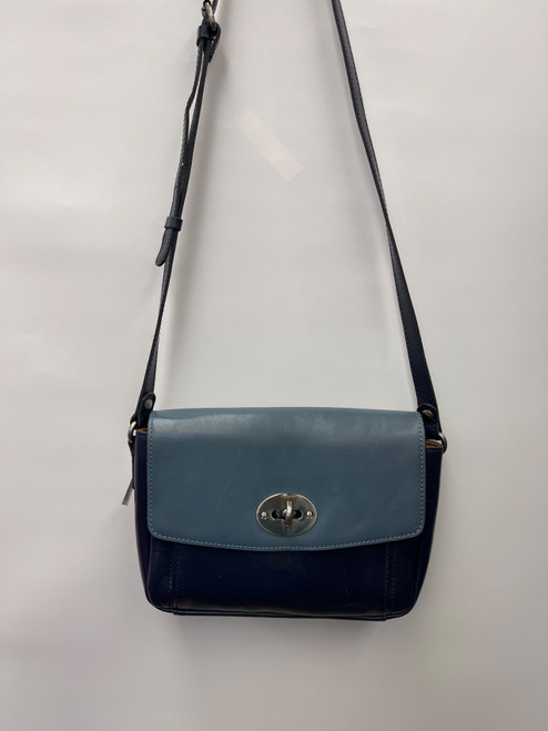 Vist Large View of Product Image Which is Used Patricia Nash Small Leather Handbag