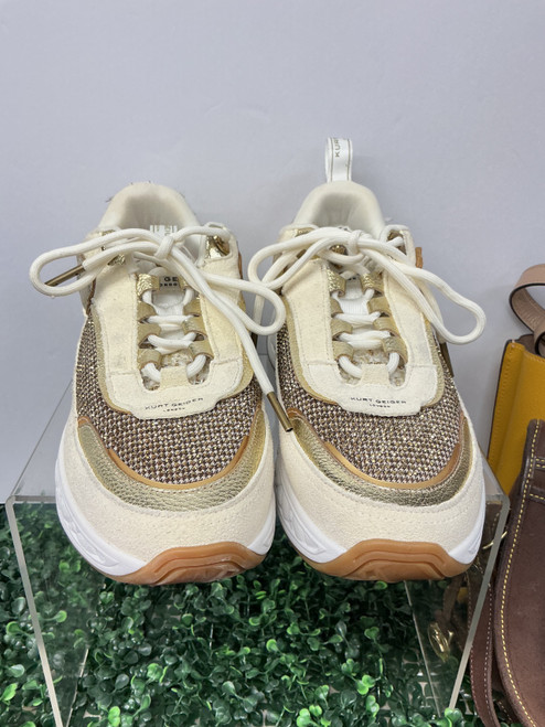 Vist Large View of Product Image Which is Used Kurt Geiger Casual Shoes 7.5