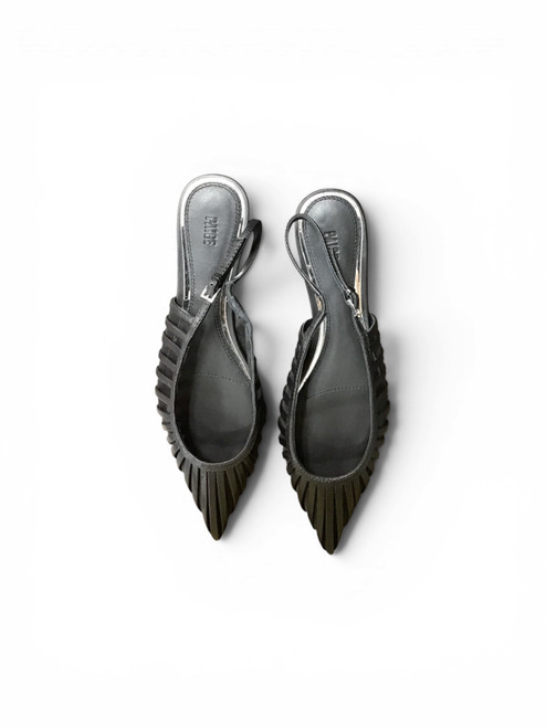 Vist Large View of Product Image Which is Used Paige Flats 8