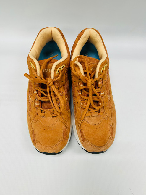 Vist Large View of Product Image Which is Used Vionic Flats 10