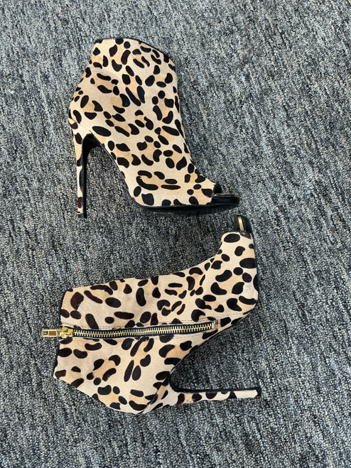 Vist Large View of Product Image Which is Used Steve Madden High Heels 7