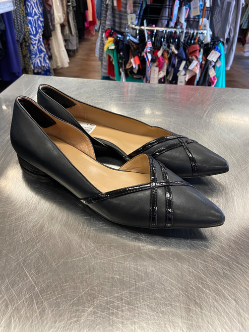 Vist Large View of Product Image Which is Used Naturalizer Flats 9