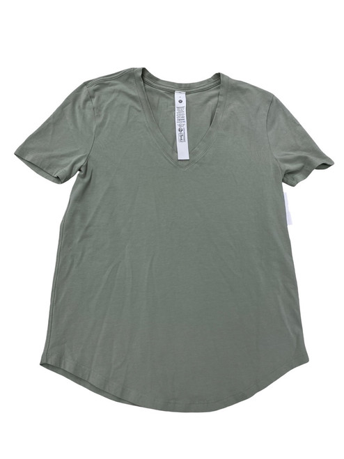 Vist Large View of Product Image Which is Used Lululemon Athletica Active Short Sleeve XS-0/2