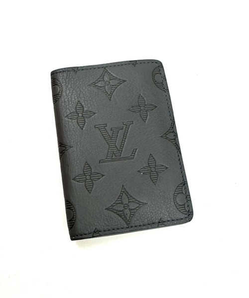 Vist Large View of Product Image Which is Used Louis Vuitton Mens Leather Wallet