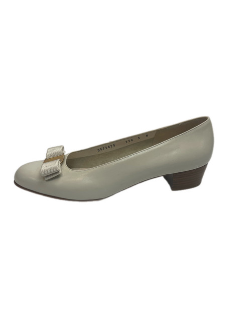Vist Large View of Product Image Which is Used Salvatore Ferragamo Low Heels 9