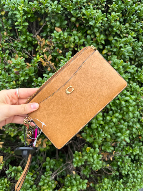 Vist Large View of Product Image Which is Used Coach Leather Wristlet
