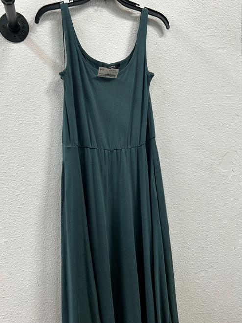 Vist Large View of Product Image Which is Used Unbranded Short Dress B L-12/14