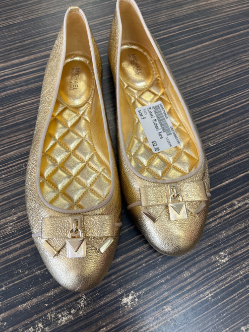 Vist Large View of Product Image Which is Used Michael Michael Kors Flats 9
