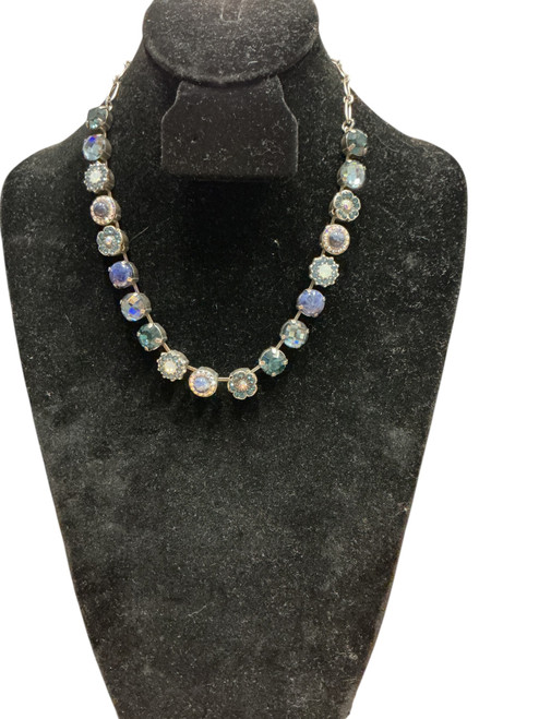 Vist Large View of Product Image Which is Used Mariana Necklace