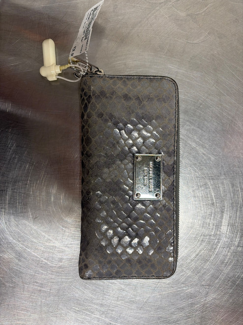 Vist Large View of Product Image Which is Used Grey Michael Michael Kors Leather Wallet