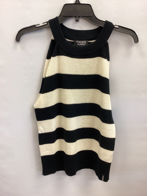 Vist Large View of Product Image Which is Used Unbranded Sleeveless Top XL-16