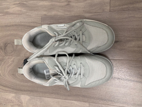 Vist Large View of Product Image Which is Used Unbranded Performance Shoes 8.5