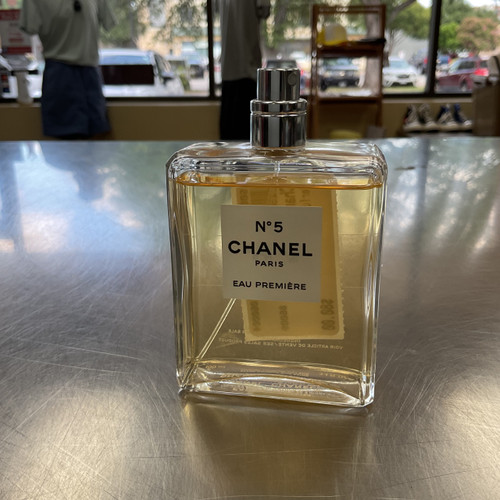 Vist Large View of Product Image Which is Used Chanel Perfume