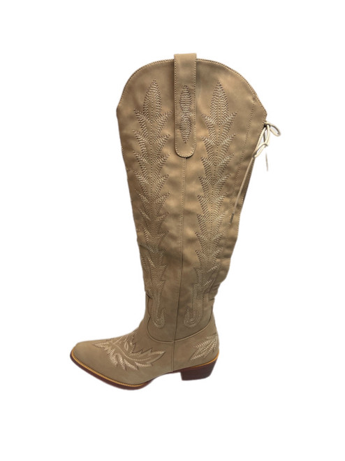 Vist Large View of Product Image Which is Used Unbranded Tall Boots 8