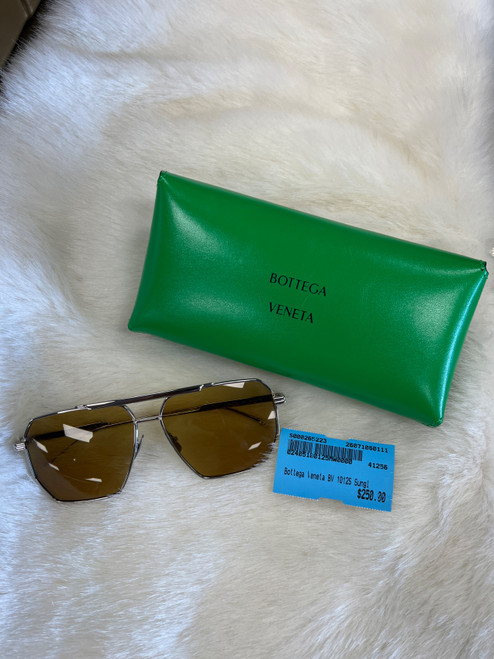 Vist Large View of Product Image Which is Used Unbranded Sunglasses