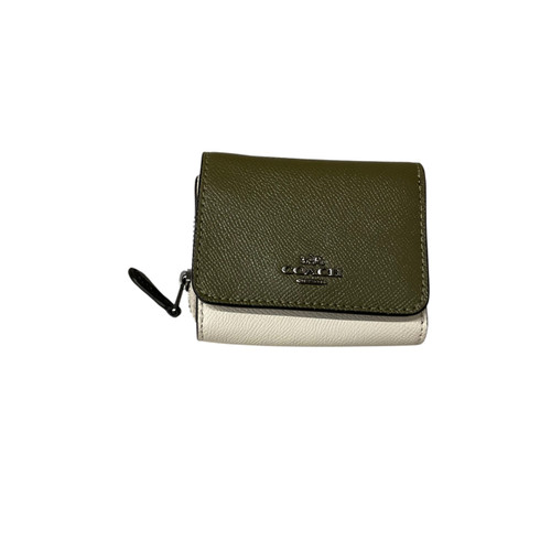 Vist Large View of Product Image Which is Used Coach Leather Wallet
