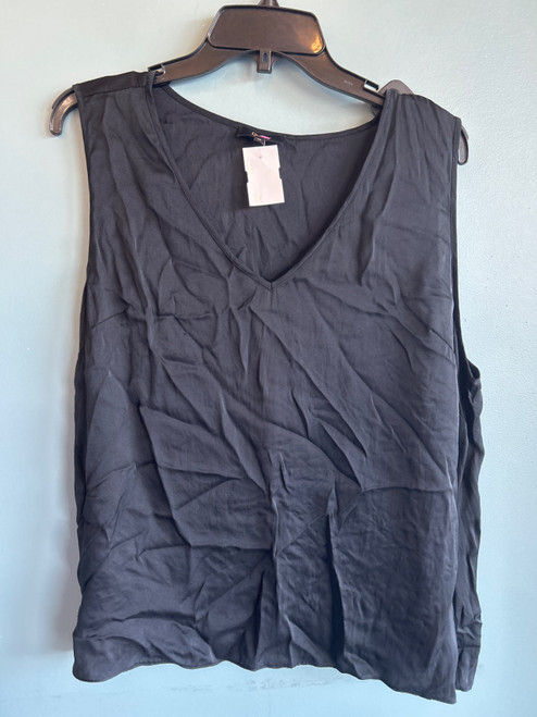 Vist Large View of Product Image Which is Used Quince silk Tank Top 1X-18