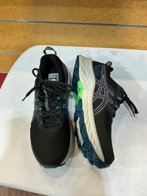 Vist Large View of Product Image Which is Used Asics Performance Shoes 9.5