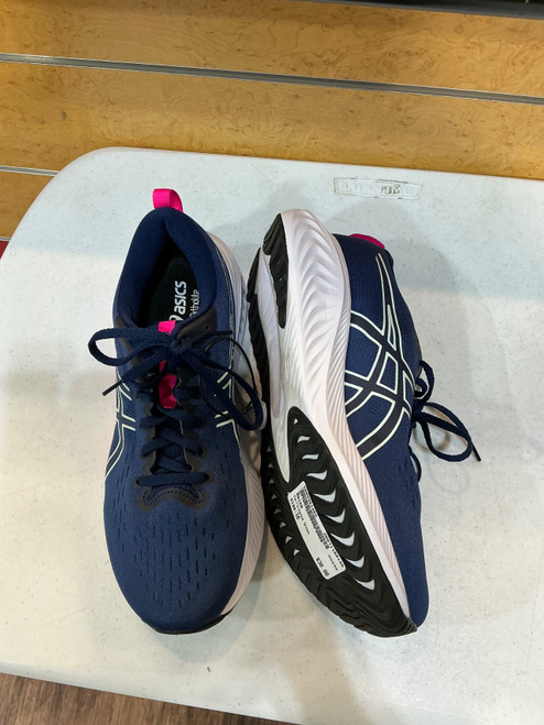 Vist Large View of Product Image Which is Used Asics Performance Shoes 10